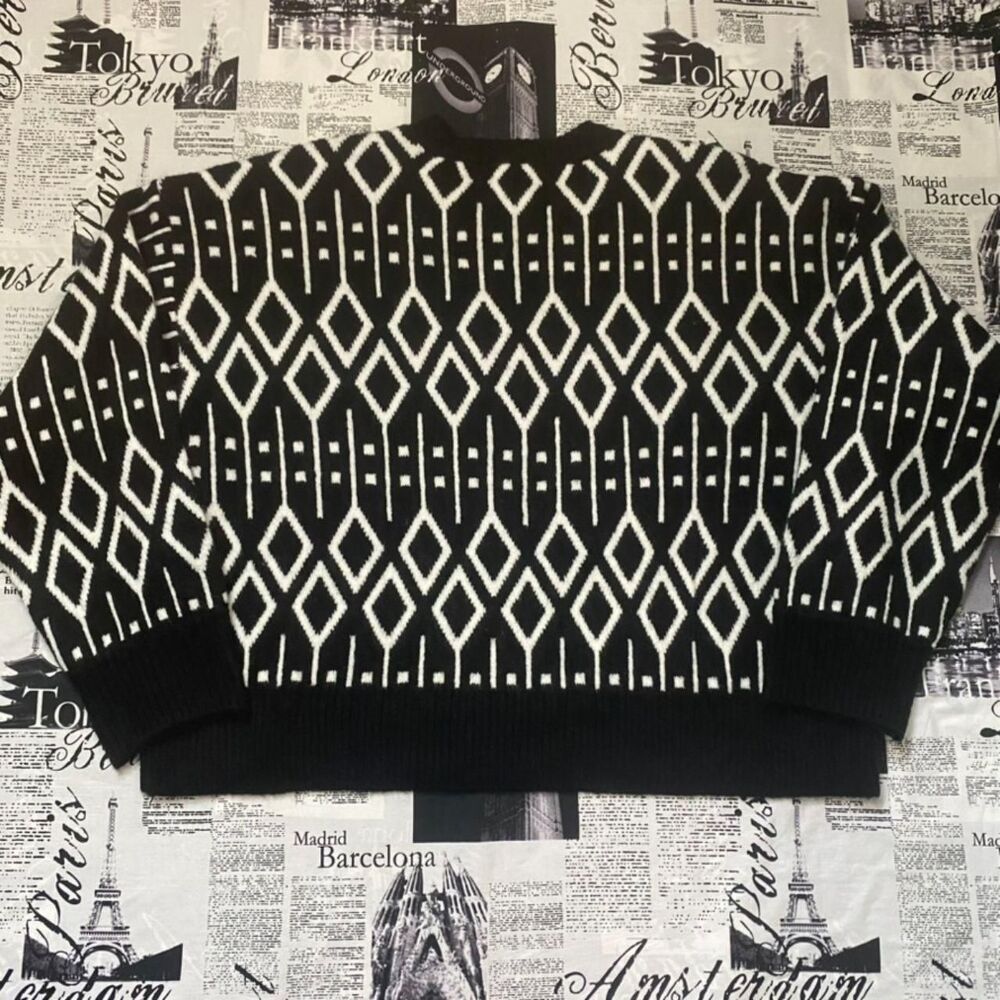 Vince Camuto Women's black white geometric line print sweater boxy cropped nwt - Picture 2 of 7